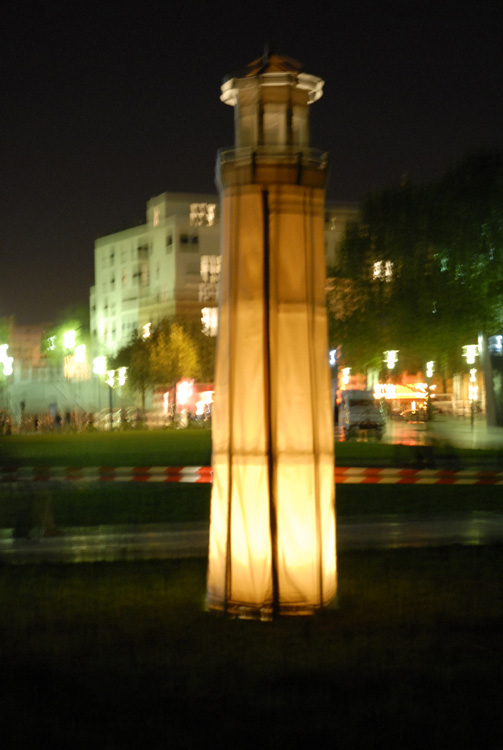 October 2006 - The white Night  - Parc de Bercy 75012 Los Carpinteros Transportable City