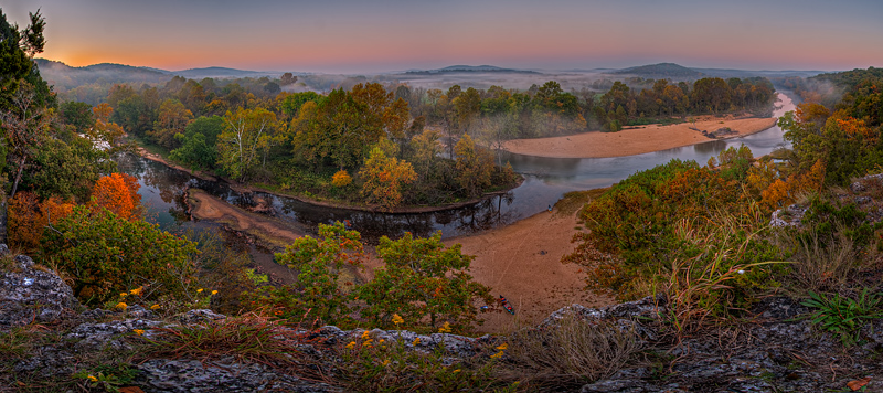 The river runs past