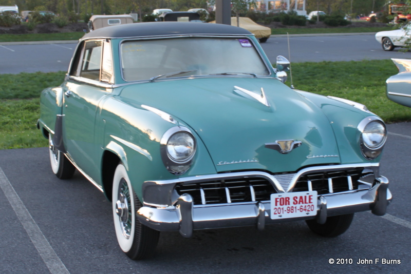 1952 Studebaker Commander Starliner