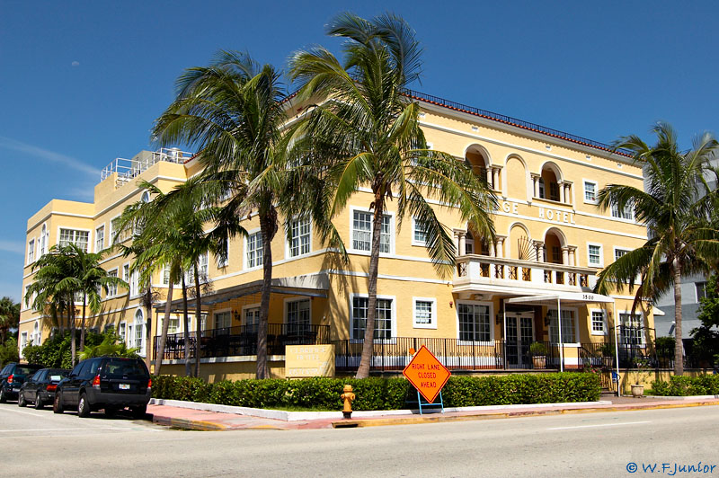 Claridge Hotel