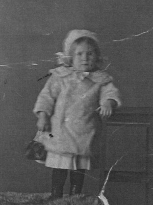  Cousin Anna (Annie) Bosmans 3 years old