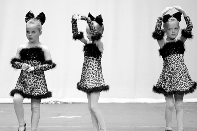 Ballerinas Three*