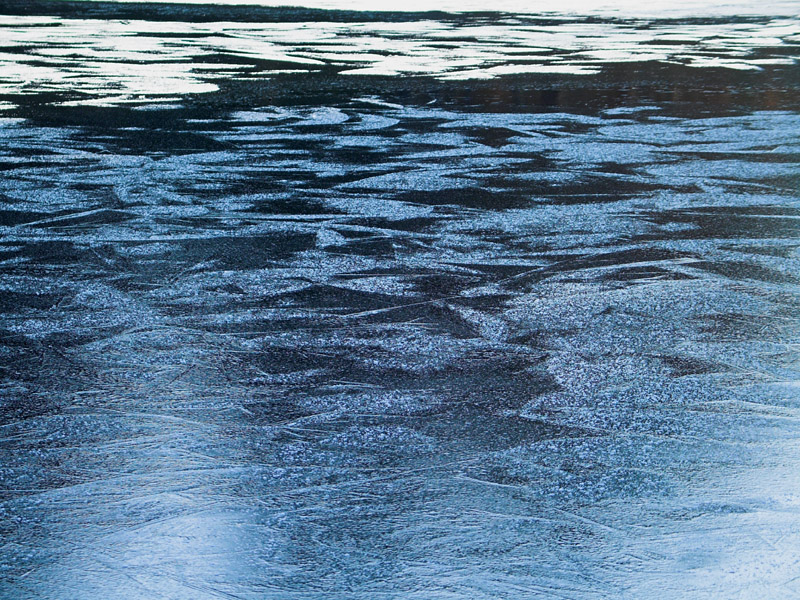 Frozen lake *