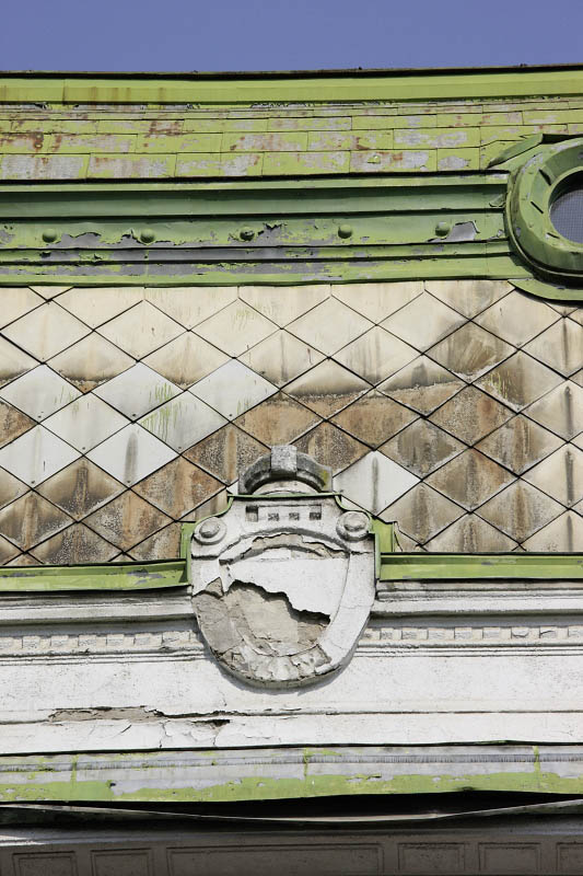Detail of old building near Heroes Square