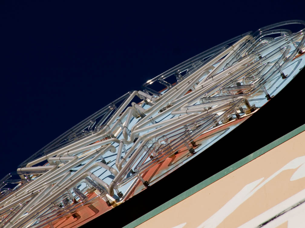 <B>Neon Star</B><BR> - Orderville, Utah