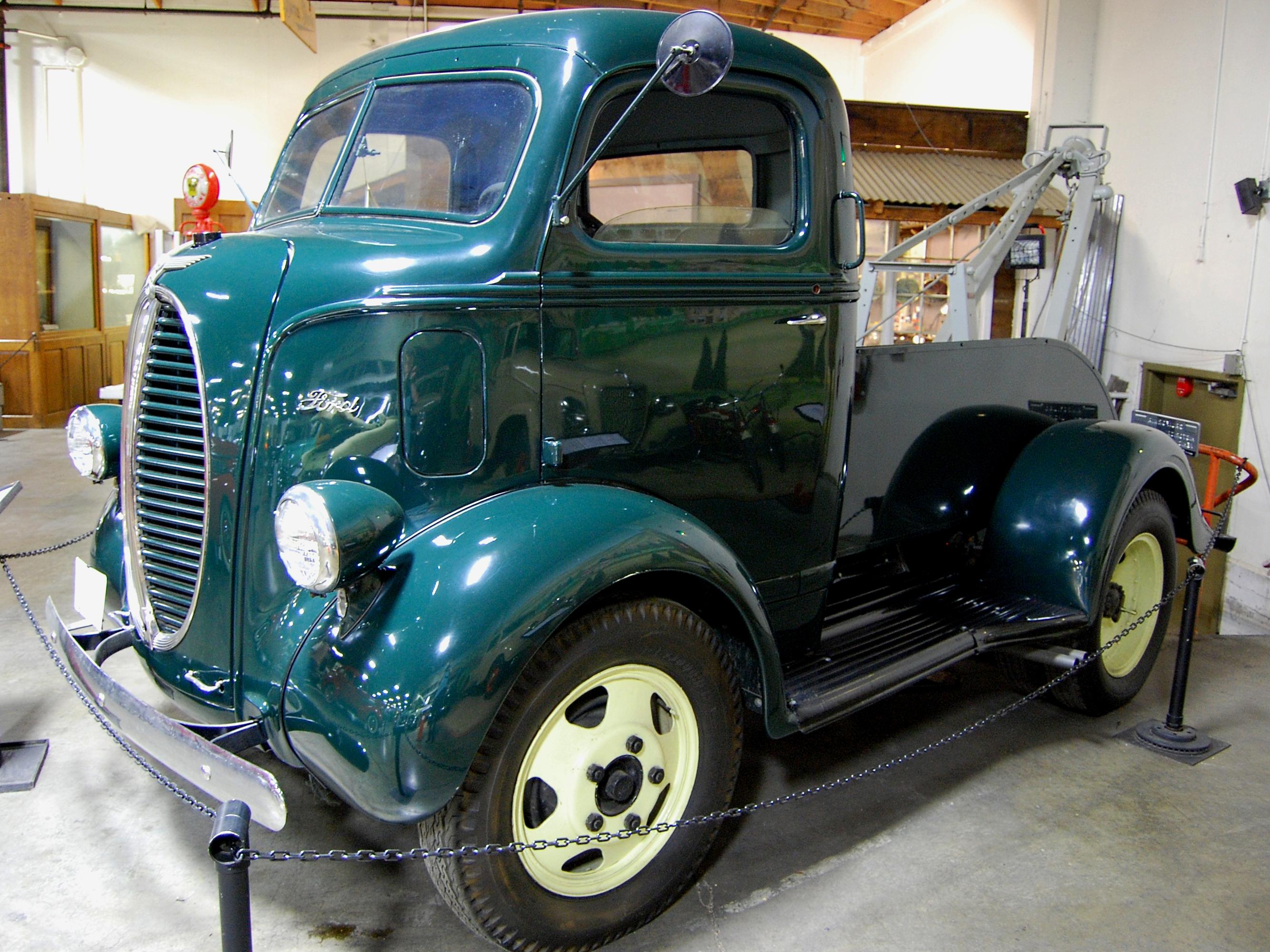 1940 Ford Cabover tow truck
