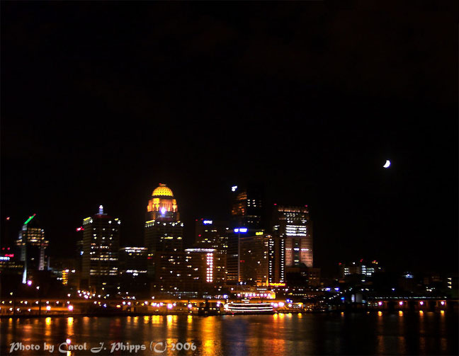 Louisville, Kentucky Skyline.JPG
