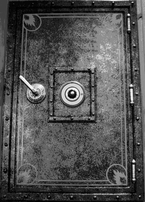 <br><br>The Safecracker