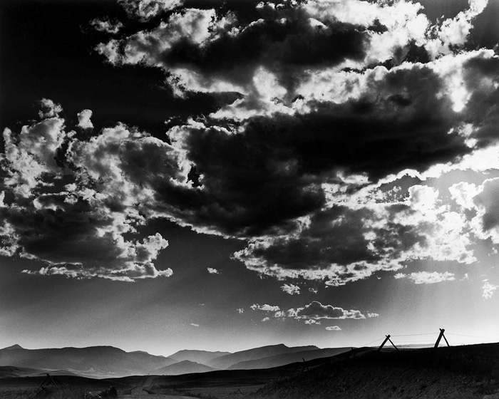 Benchmark Road to the Sun River