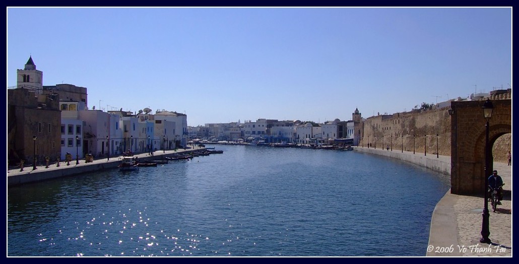 Overview of Bizertes old port