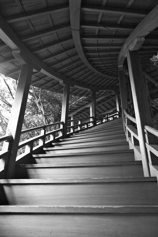2006.10.25 staircase