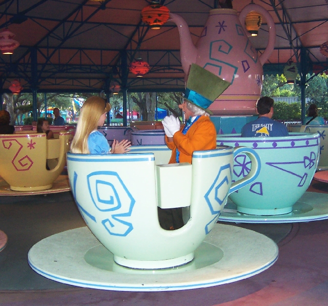 TeacupsHatterAlice3.jpg