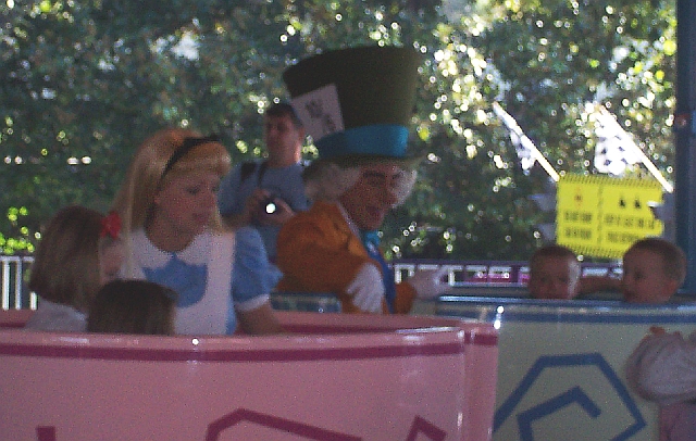TeacupsHatterAlice2.jpg