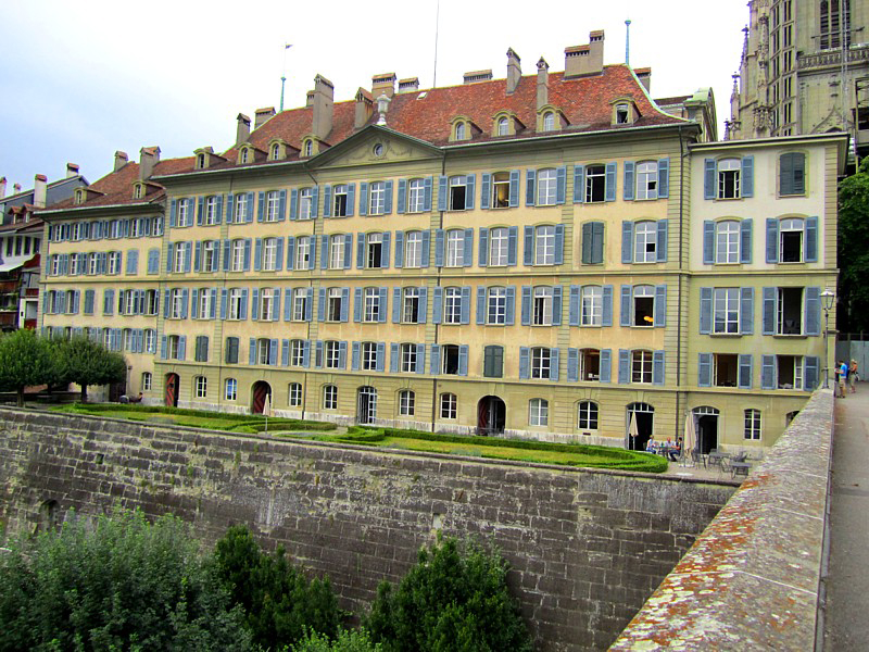 belle maison avec vue