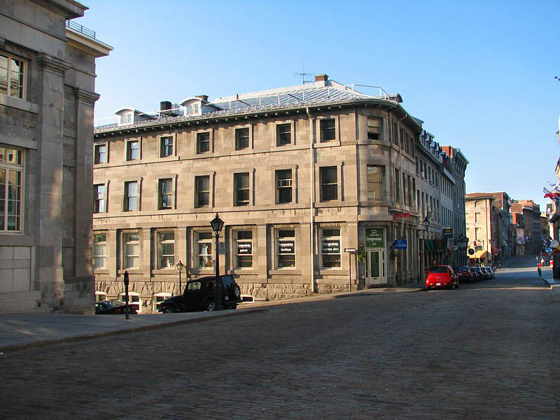 Rue St-Paul dans le vieux quartier