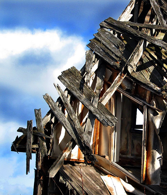 Ruine en forme de bec d'oiseau