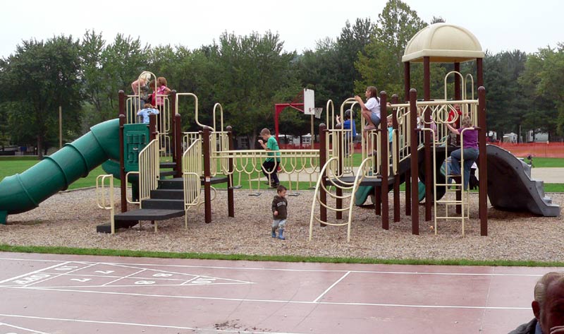 Berndt Children on Playground