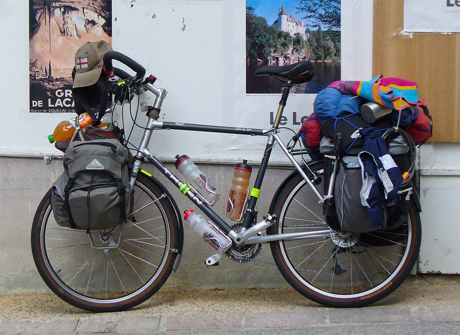 112  Paul - Touring through France - Thorn EXP touring bike