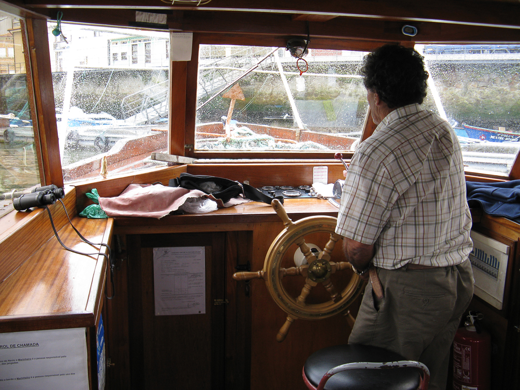 Ferry to Sao Pedro da Afurada