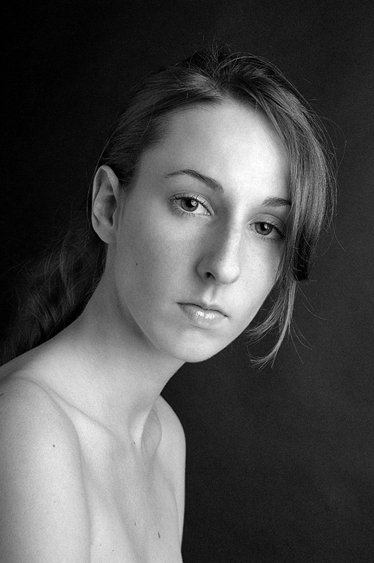 Rena without make up