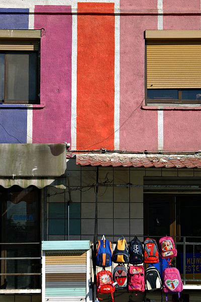 Tirana colours