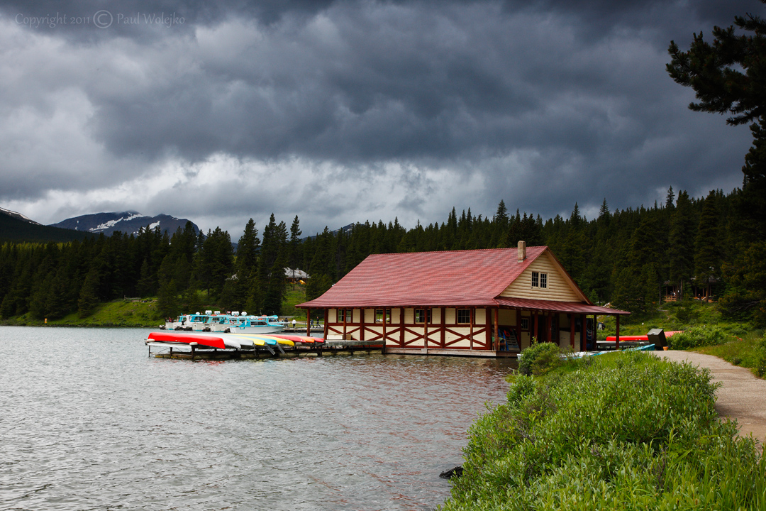 Boat House on Maligne Lake1.jpg