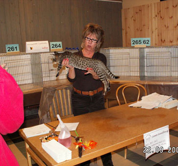 The judge is Lena Sundberg, she just loves Kahla!