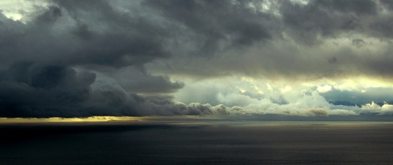 stormy strait of juan de fuca