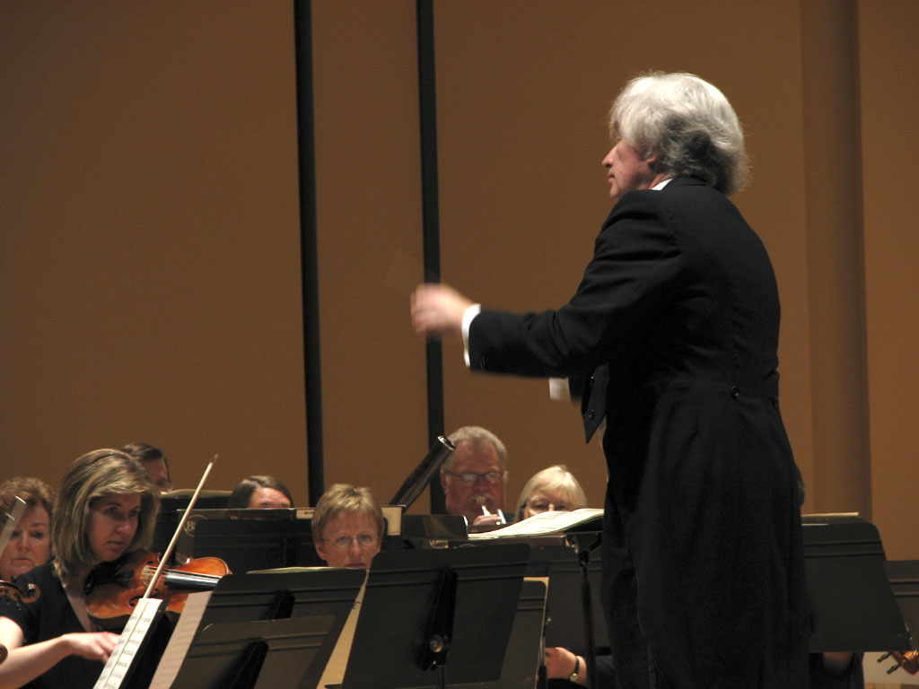 Thom Ritter George conducting Idaho State Civic Symphony IMG_0973.jpg