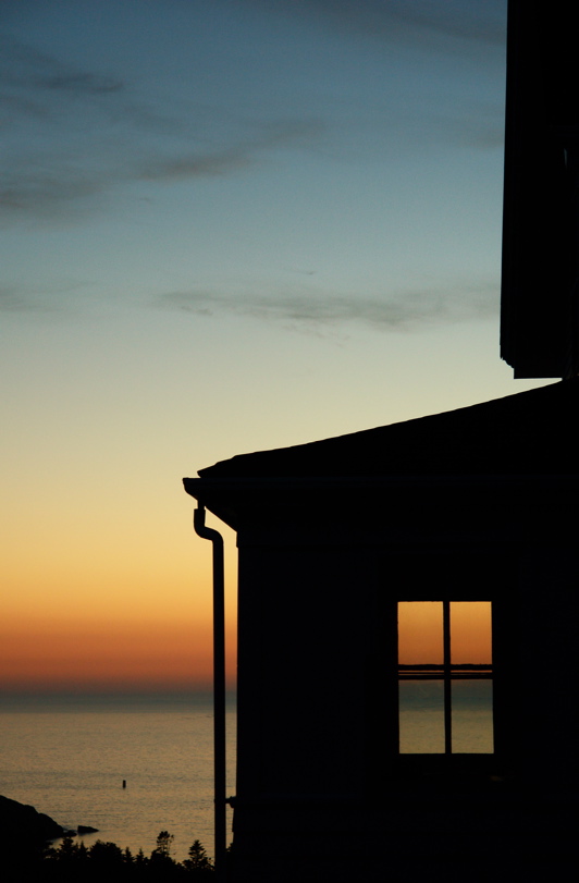 DSC09388.jpg end of day at Monhegan Island ... seen from the Monhegan Lighthouse... ps?????