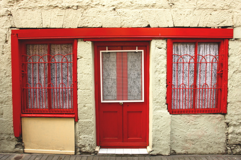 DSC00312_3.jpg simple alley in Ennis , with wispering women appearing... see...