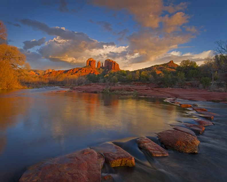 _MG_90992 Stepstone Crossing - Cover of the Smith-Southwestern Sedona Calendar for 2010
