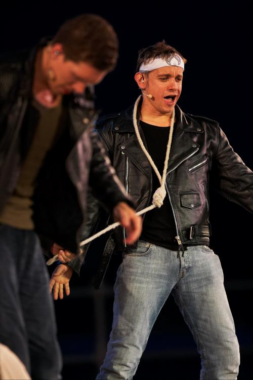 Sven Olaf Denkinger: Action