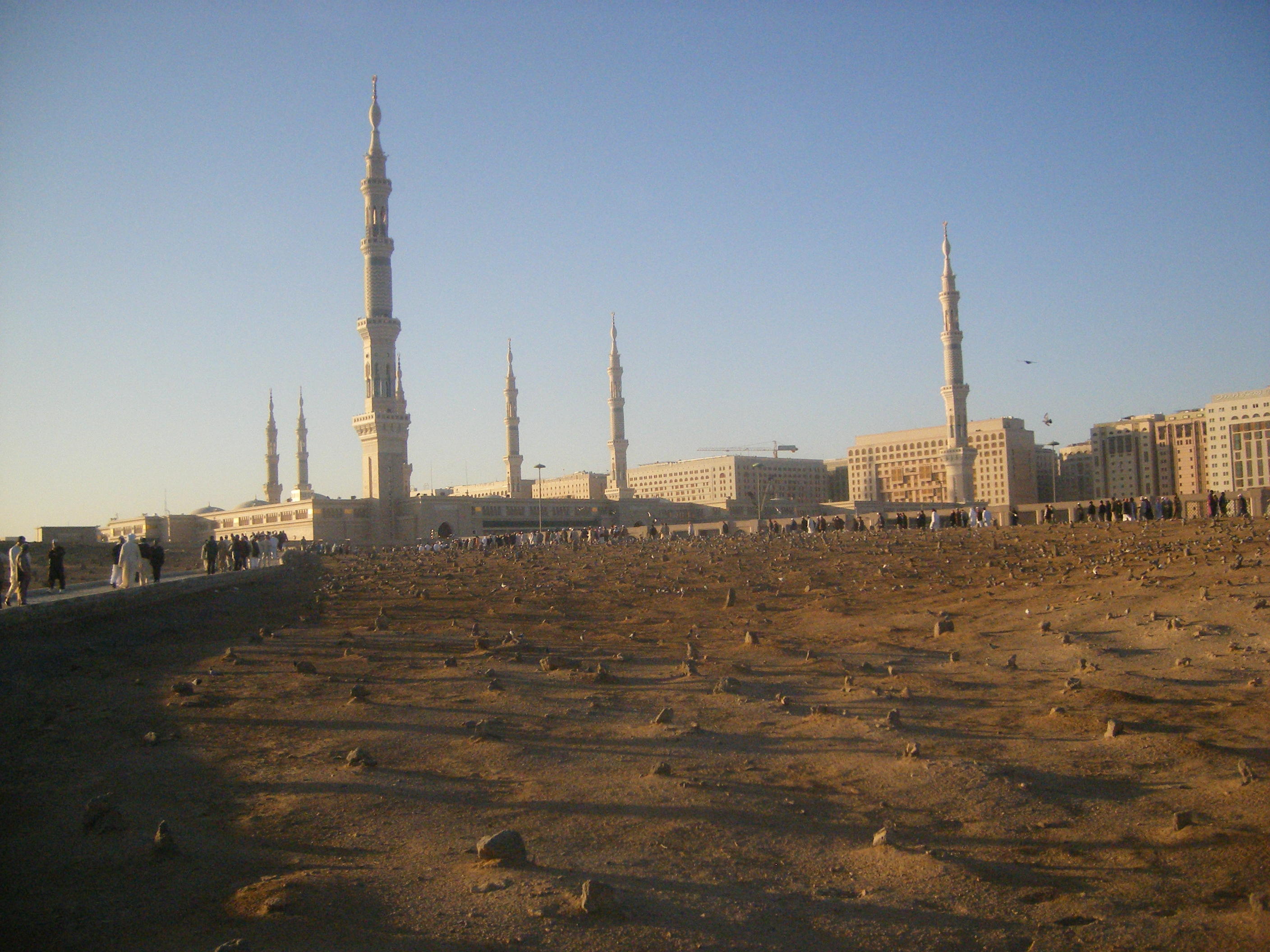 the cemetry is just behind the haram.Medina