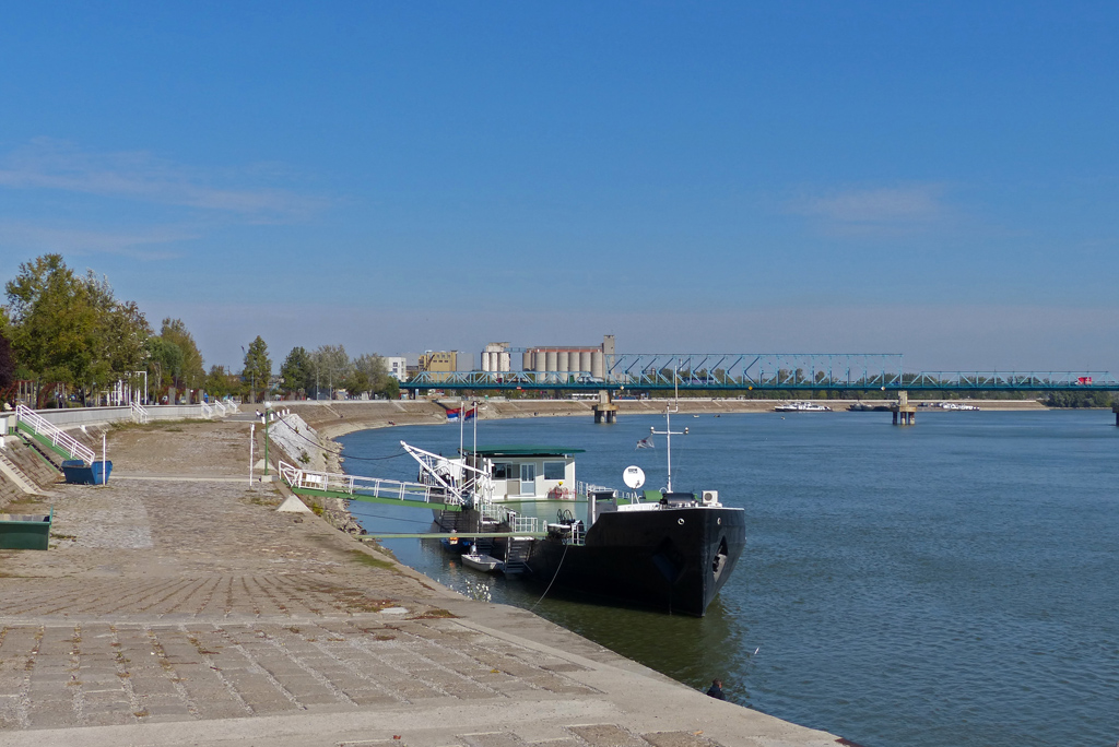 07_Bank of the Danube.jpg