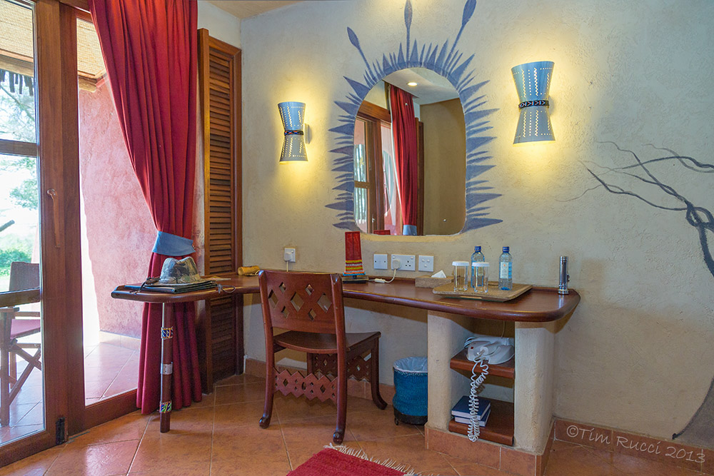 1DX_4012 -  Amboselli Serena Lodge 