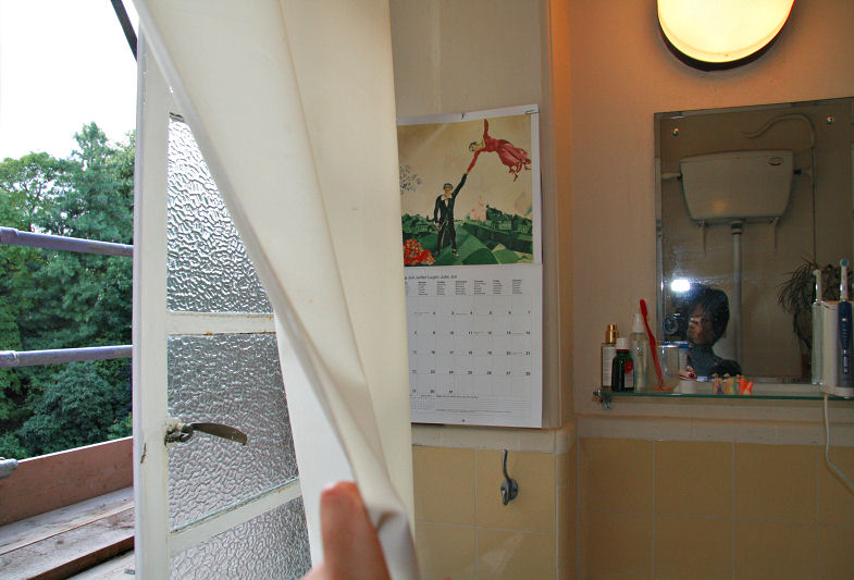 bathroom05.jpg