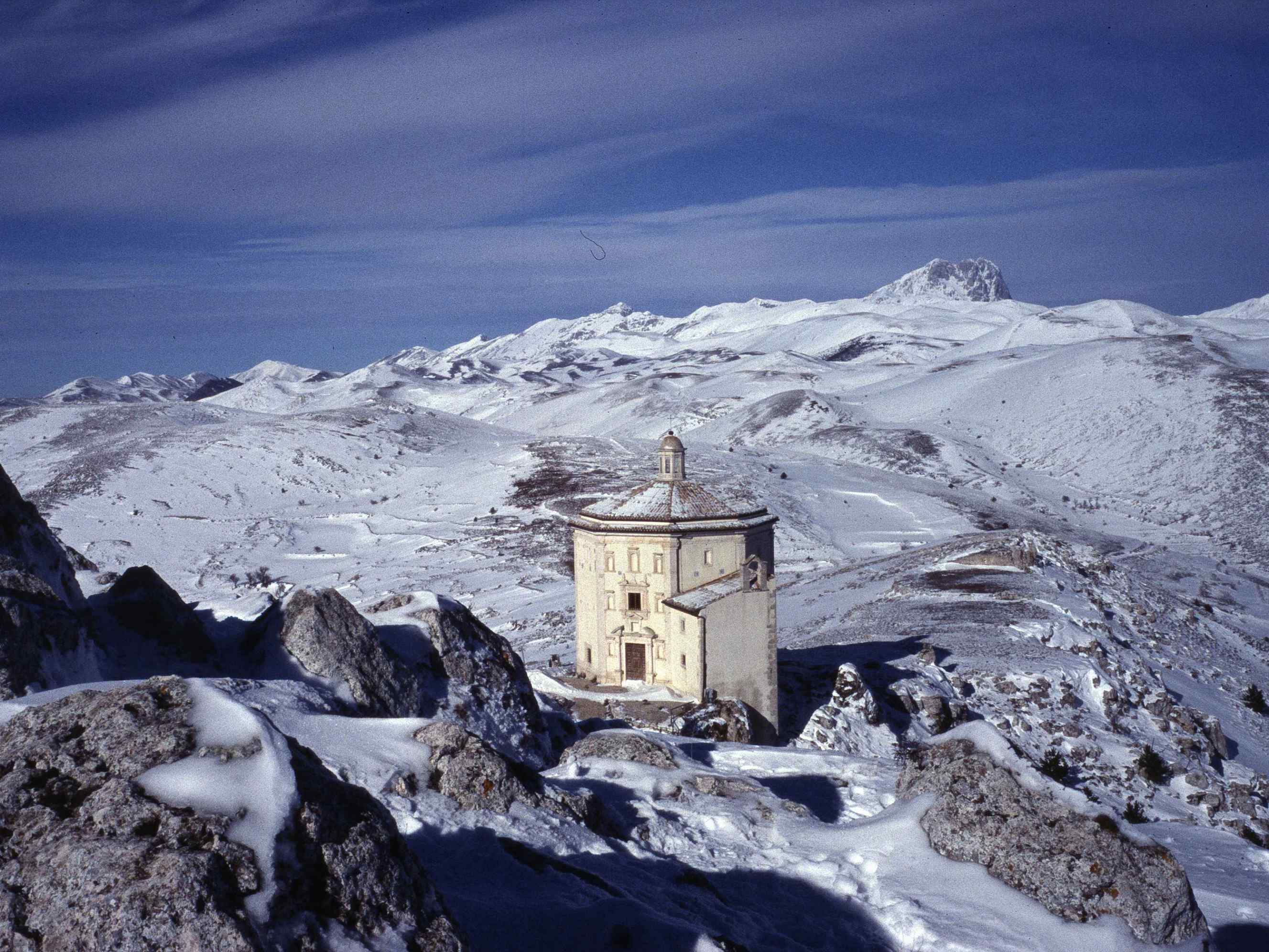 Rocca di Calascio, Santa Maria della Piet, secolo XVI