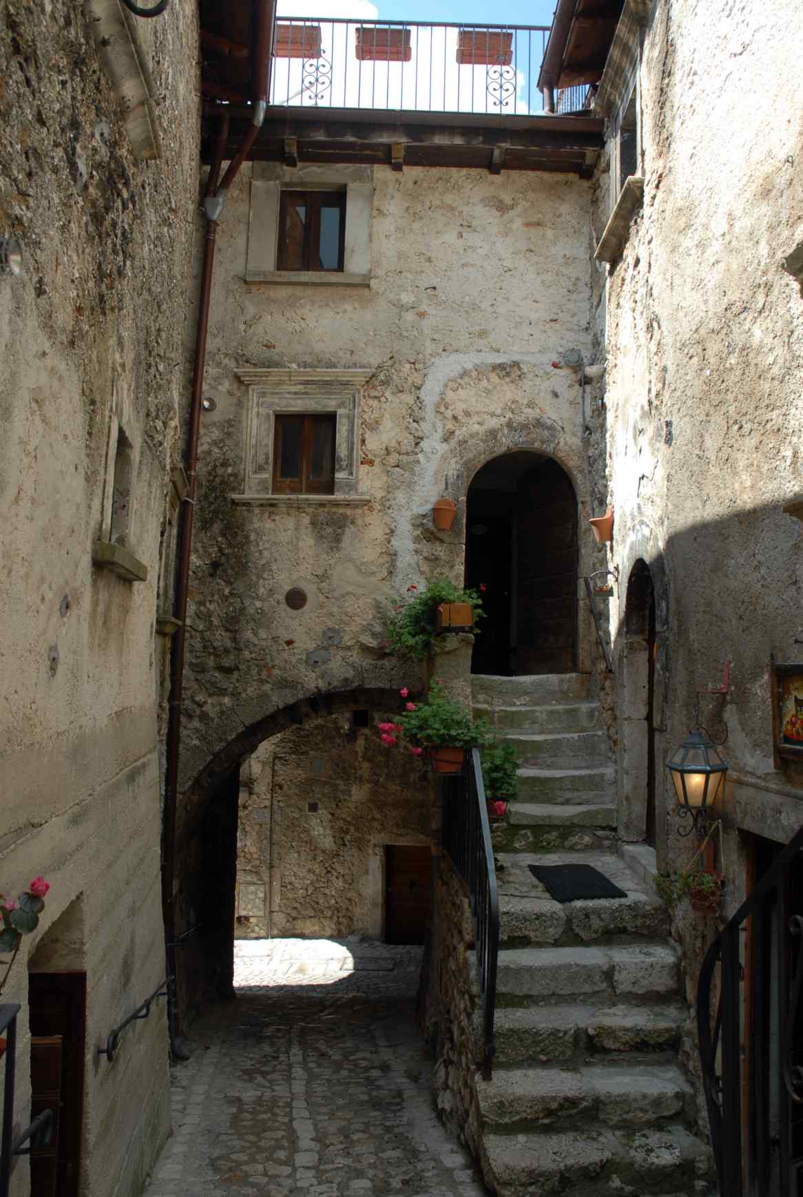 Santo Stefano di Sessanio, panorami. XIII, XIV sec.