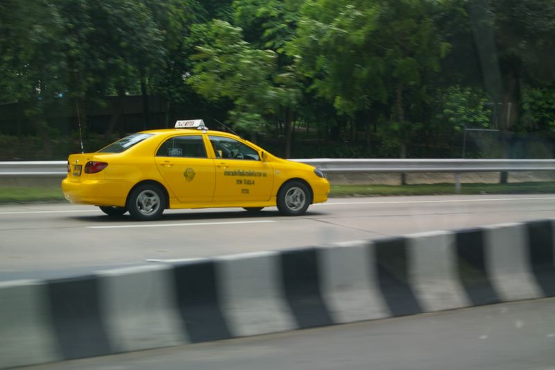 Taxi!