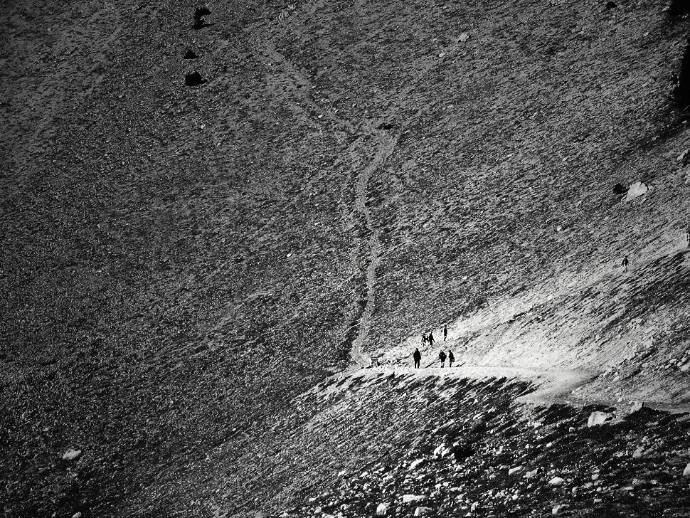 Beginning of Lassen Peak trail