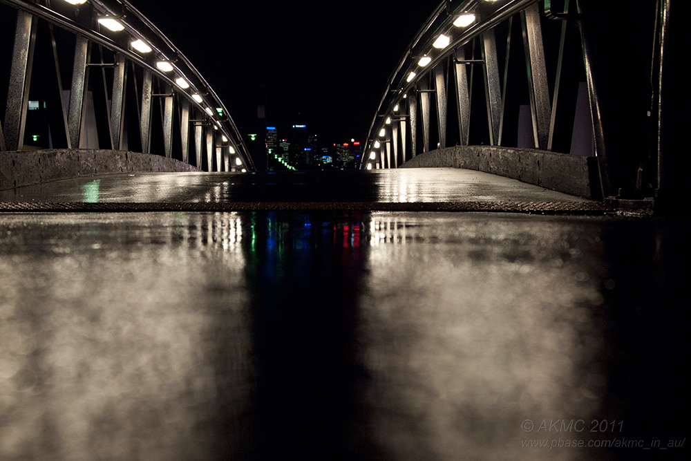 110615_173424_6154744 The Bridge Of Lights (Wed 15 Jun)