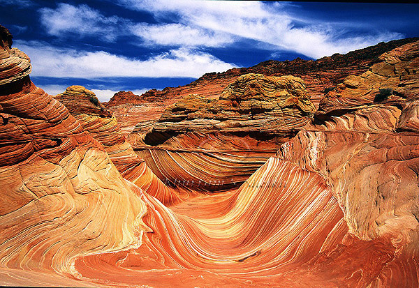 Velvia wave from above with cones.jpg