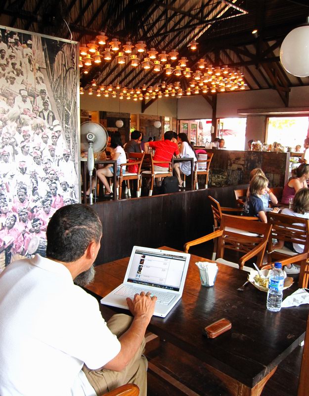 Cafe Batu Jimbar