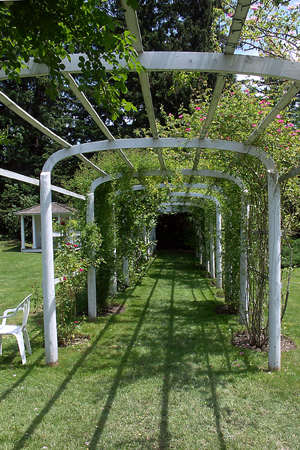 Arbor, Mid-Point Away from House