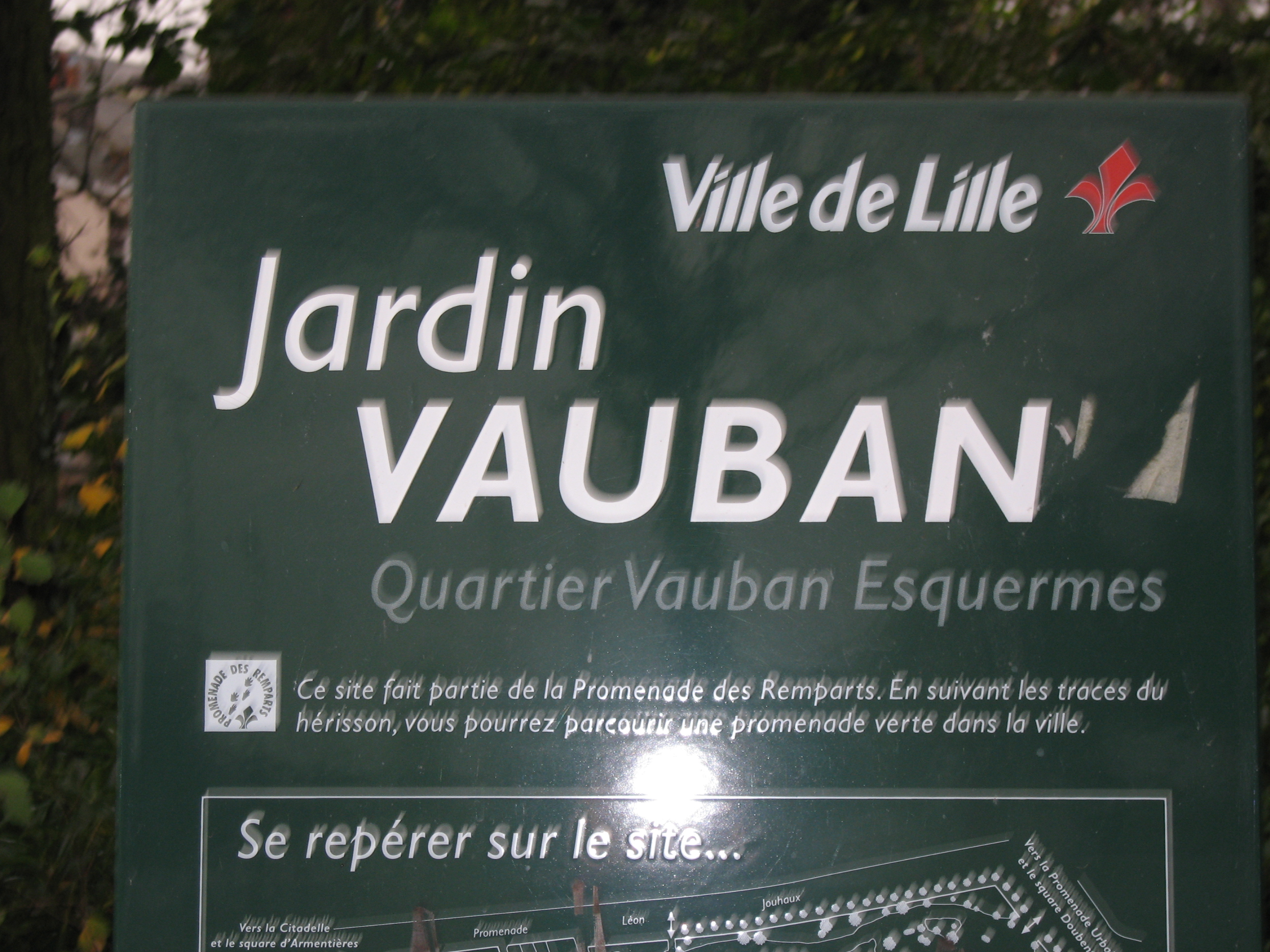 LILLE    Jardin Vauban le 28 novembre 2006 014.jpg