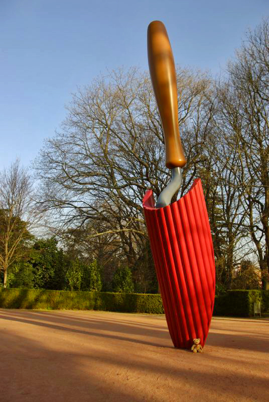 Frimpong in the Gardens of Serralves