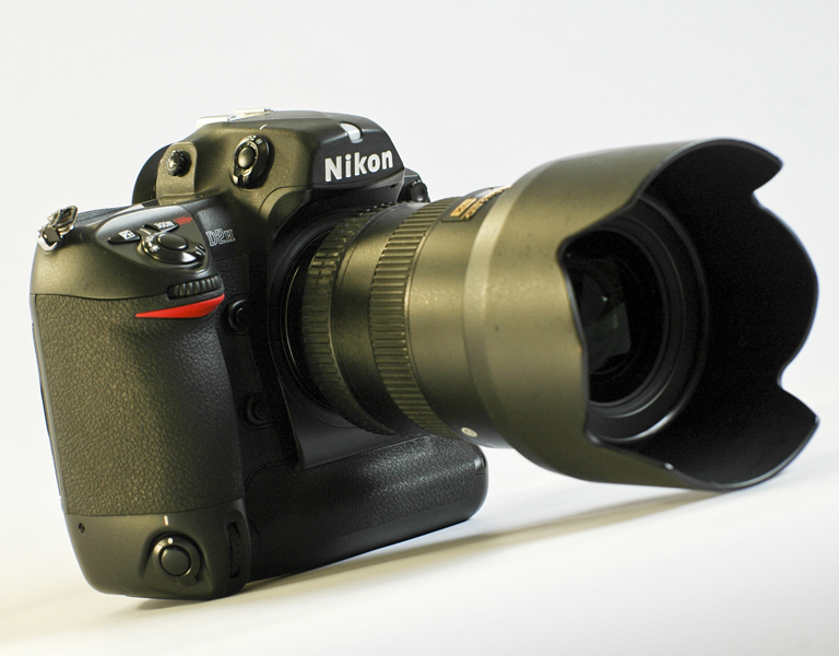 Nikon D2H + Nikon 17-55 f2.8
