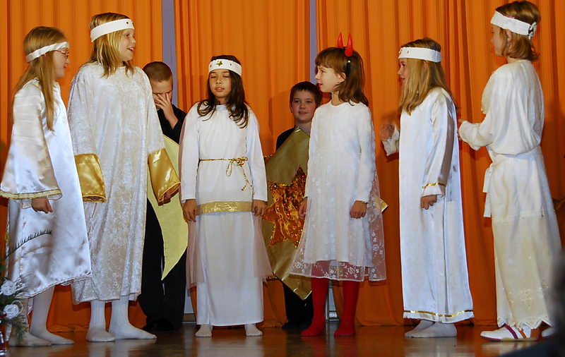 Schulspielgruppe der Volksschule Lanzenkirchen