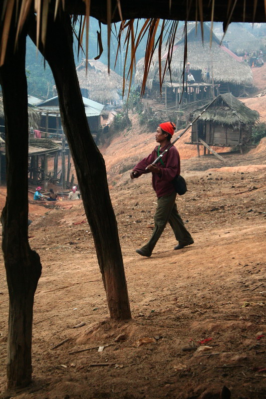 Akkha village - Muang Sing - Laos <p>Going hunting with a pouder riffle<p><a href=http://www.pbase.com/pfmerlin/cities_asia>More